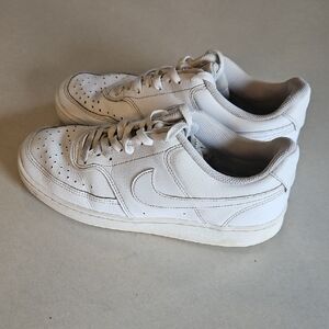 Nike Court Vision Low Sneakers